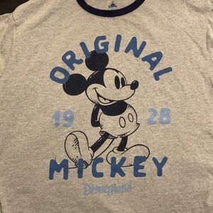 Disneys Disneyland Original Mickey shirt in adult size large